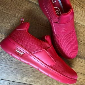 Levi’s Red Slip On Women’s 9